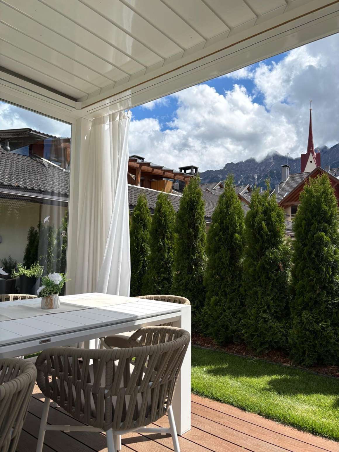 Garden Chalet Detail