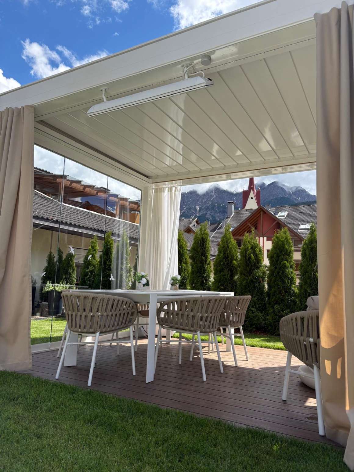 Garden Chalet Detail